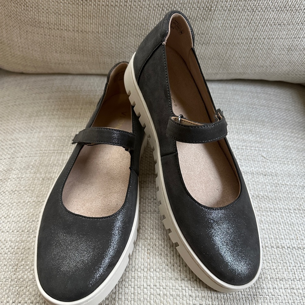 Vionic - Women's Uptown Mary Jane Flat NWOT